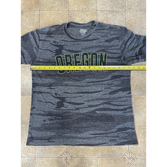 University Of Oregon UO Ducks T-Shirt Gray Camo Men’s Size Medium College Wear - Picture 3 of 6